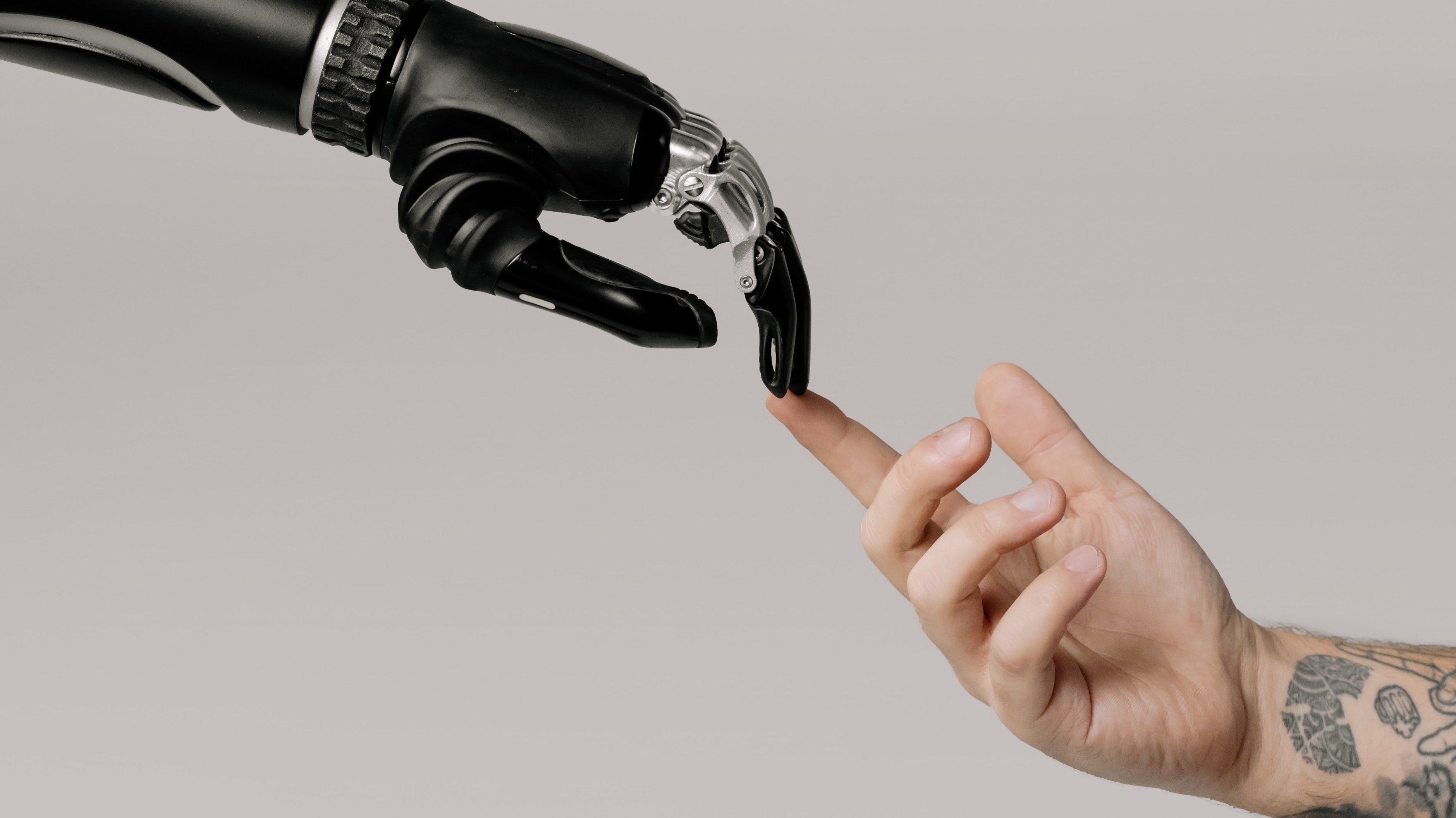 robot and human hands