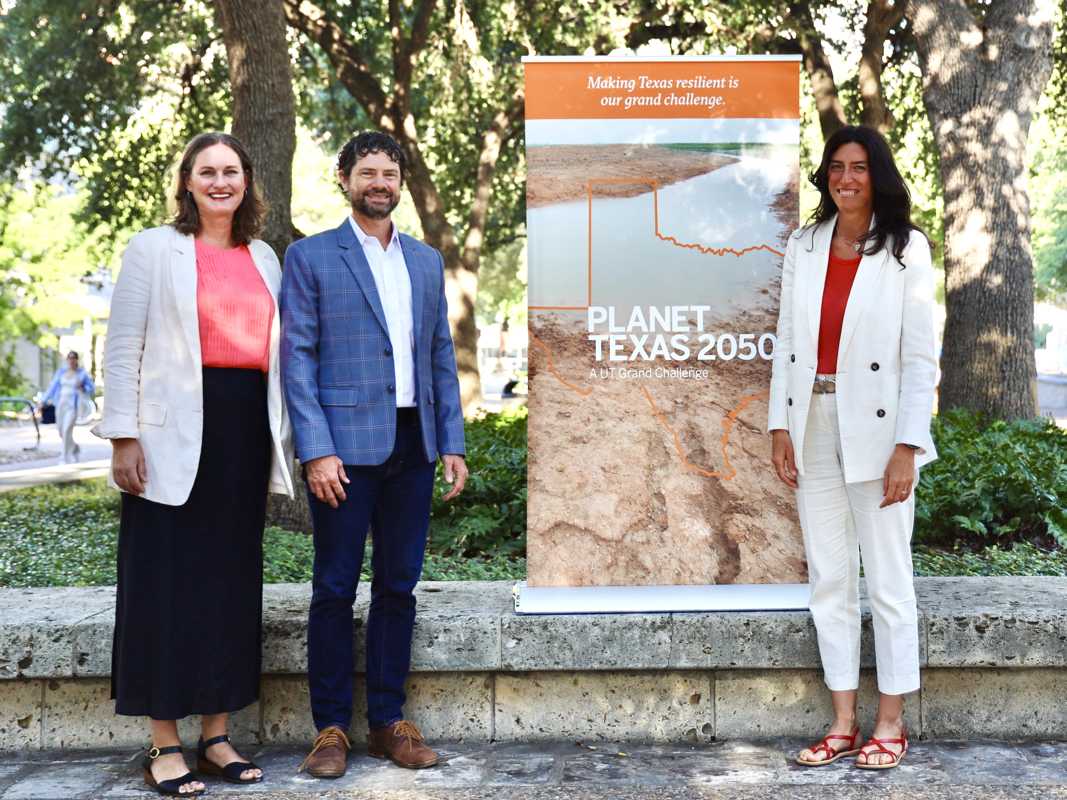 Planet Texas Waves Goodbye to Outgoing Chair Paola Passalacqua and Says Hello to Incoming Co-chairs Katherine Lieberknecht and Patrick Bixler 