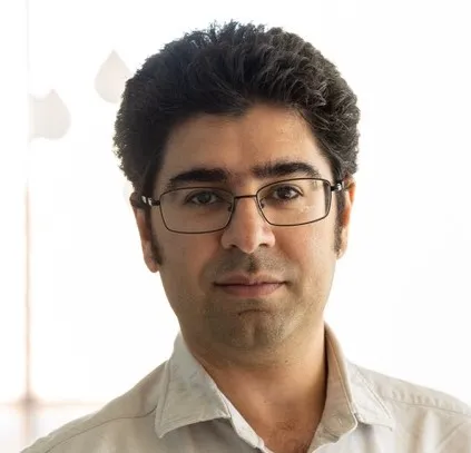 Arya Farahi Arya Farahi